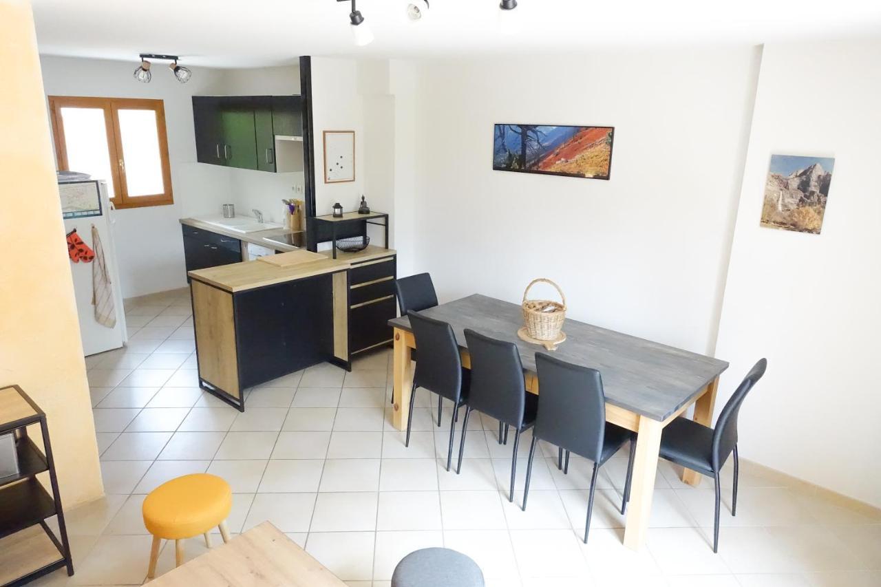 T3 Au Plan D'Eau D'Embrun Avec Garage Et Terrasseアパートメント エクステリア 写真