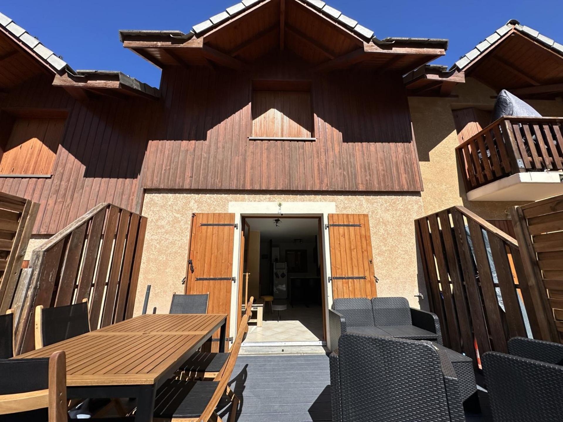 T3 Au Plan D'Eau D'Embrun Avec Garage Et Terrasseアパートメント エクステリア 写真